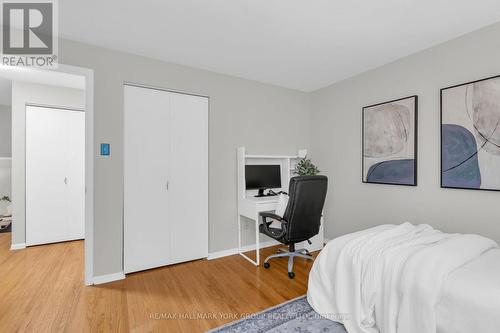 67 Devins Drive, Aurora, ON - Indoor Photo Showing Bedroom