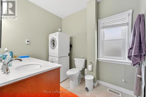 14 Elgin Avenue E, Goderich (Goderich (Town)), ON - Indoor Photo Showing Bathroom
