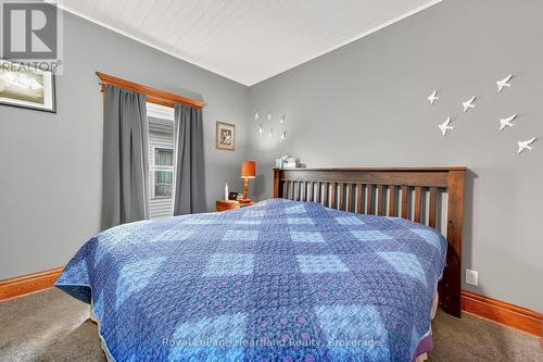 14 Elgin Avenue E, Goderich (Goderich (Town)), ON - Indoor Photo Showing Bedroom