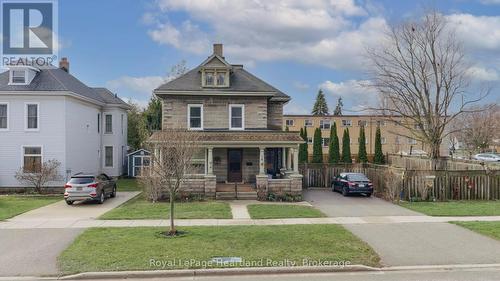 14 Elgin Avenue E, Goderich (Goderich (Town)), ON - Outdoor With Facade