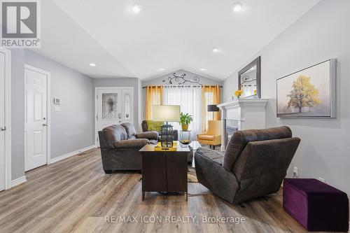 53 Augusta Crescent, St. Thomas, ON - Indoor Photo Showing Living Room