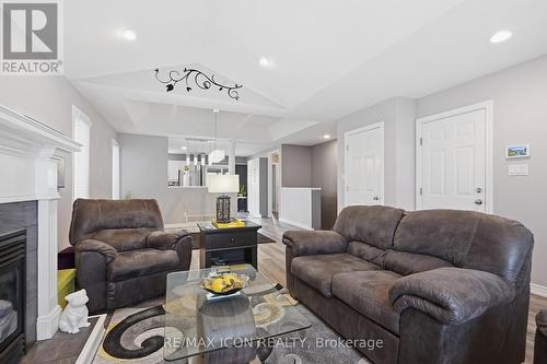 53 Augusta Crescent, St. Thomas, ON - Indoor Photo Showing Living Room With Fireplace