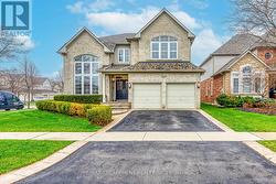 4267 SARAZEN DRIVE  Burlington, ON L7M 4Z2