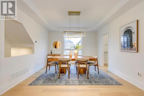 4267 Sarazen Drive, Burlington, ON - Indoor Photo Showing Dining Room