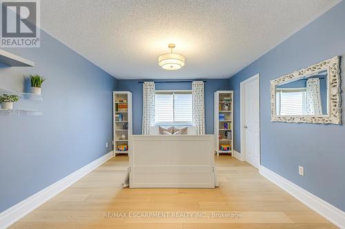 4267 Sarazen Drive, Burlington, ON - Indoor