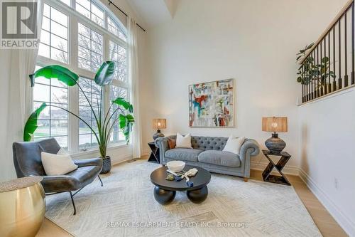 4267 Sarazen Drive, Burlington, ON - Indoor Photo Showing Living Room