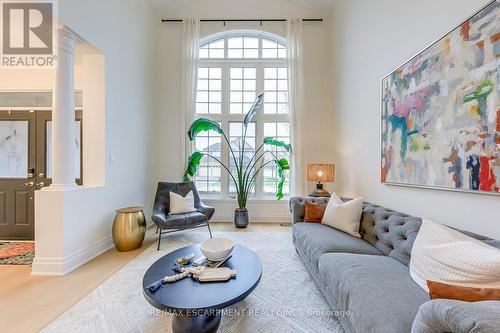 4267 Sarazen Drive, Burlington, ON - Indoor Photo Showing Living Room