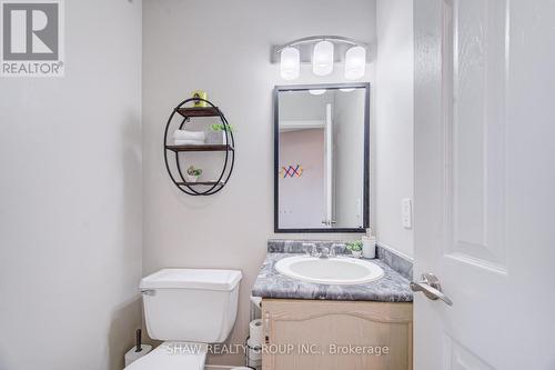 334 Christopher Drive, Cambridge, ON - Indoor Photo Showing Bathroom