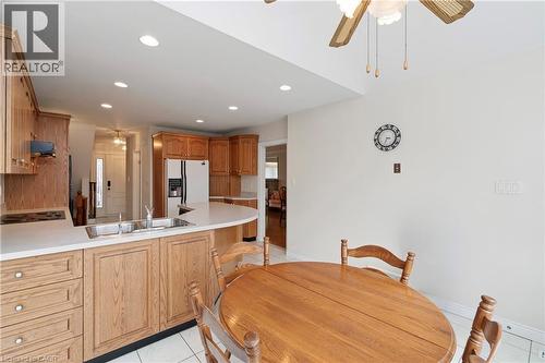 36 Buckingham Drive, Hamilton, ON - Indoor Photo Showing Dining Room