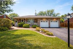 45 CLENCH AVENUE  Brantford, ON N3T 1B7