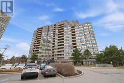 506 - 22 CLARISSA DRIVE Richmond Hill, ON L4C 9R6