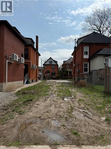 80 Ontario Avenue, Hamilton, ON 