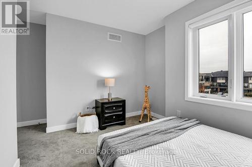 512 Pilot Private, Ottawa, ON - Indoor Photo Showing Bedroom