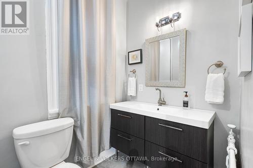 553 Gilmour Street, Ottawa, ON - Indoor Photo Showing Bathroom