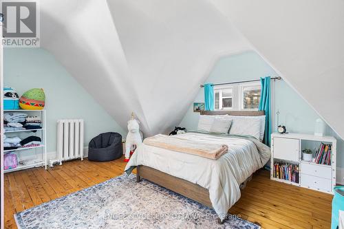 553 Gilmour Street, Ottawa, ON - Indoor Photo Showing Bedroom