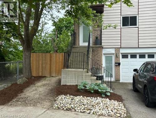 423 CADBURY Court Unit# A  Waterloo, ON N2K 3G7