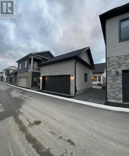 96 Riverstone Way, Belleville, ON - Outdoor
