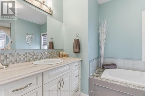 217 Britannia Road E, Goderich (Goderich (Town)), ON - Indoor Photo Showing Bathroom