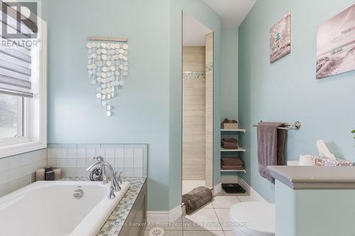 217 Britannia Road E, Goderich (Goderich (Town)), ON - Indoor Photo Showing Bathroom