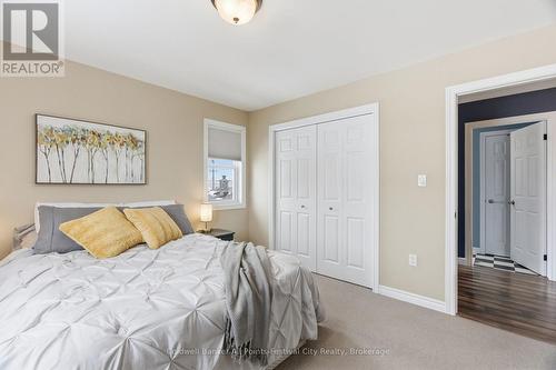 217 Britannia Road E, Goderich (Goderich (Town)), ON - Indoor Photo Showing Bedroom