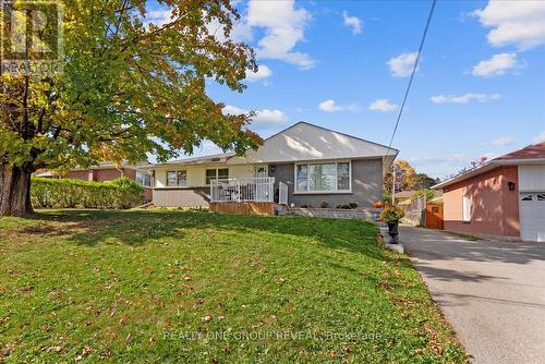 376 BELLEVUE STREET  Peterborough, ON K9H 5G2