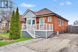 53 BELL AVENUE  Hamilton, ON L8K 3E2