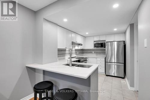 1 Maurya Court, Ottawa, ON - Indoor Photo Showing Kitchen With Double Sink With Upgraded Kitchen