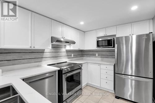 1 Maurya Court, Ottawa, ON - Indoor Photo Showing Kitchen