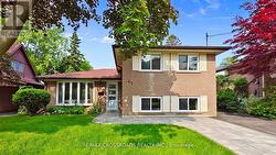 47 FLAVIAN CRESCENT  Toronto, ON M2H 1V8