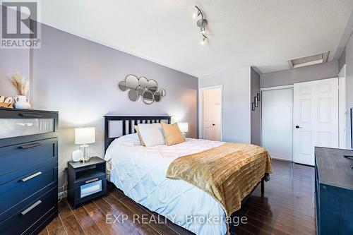 53 Sweetwood Circle, Brampton, ON - Indoor Photo Showing Bedroom