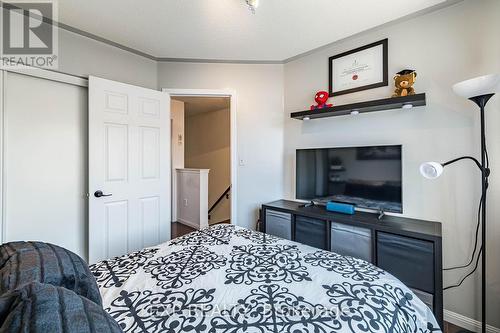 53 Sweetwood Circle, Brampton, ON - Indoor Photo Showing Bedroom