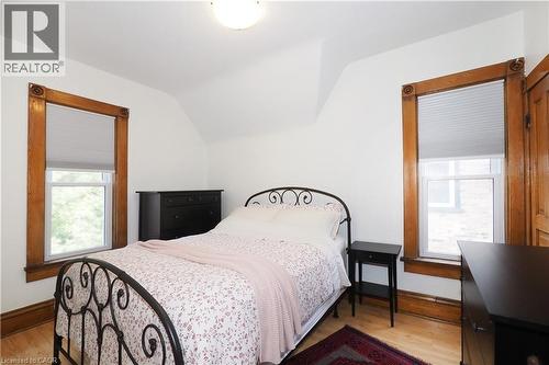 18 Theresa Street, Kitchener, ON - Indoor Photo Showing Bedroom