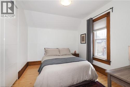 18 Theresa Street, Kitchener, ON - Indoor Photo Showing Bedroom