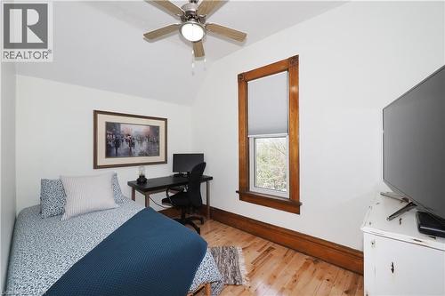 18 Theresa Street, Kitchener, ON - Indoor Photo Showing Bedroom