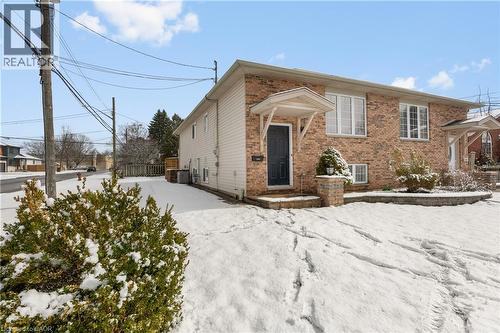 4688 LEE Avenue  Niagara Falls, ON L2H 1M8