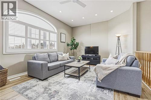 228 Holbeach Crescent, Waterloo, ON - Indoor Photo Showing Living Room