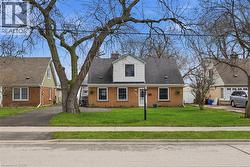 2074 CHURCHILL Avenue  Burlington, ON L7R 3T7