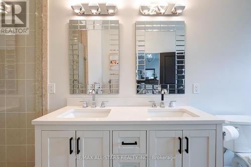 212 East'S Corners Boulevard, Vaughan, ON - Indoor Photo Showing Bathroom