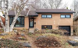 7 GLENMORRIS DRIVE Hamilton, ON L9H 1S5
