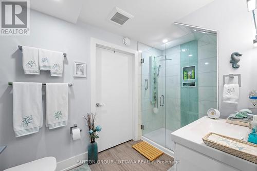 81 Armstrong Street, Ottawa, ON - Indoor Photo Showing Bathroom