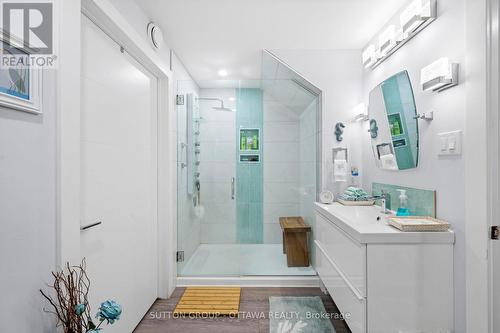 81 Armstrong Street, Ottawa, ON - Indoor Photo Showing Bathroom