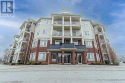 210 - 80 ASPEN SPRINGS DRIVE Clarington, ON L1C 0V4