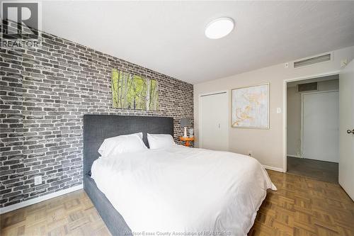 111 Riverside Drive Unit# 312, Windsor, ON - Indoor Photo Showing Bedroom