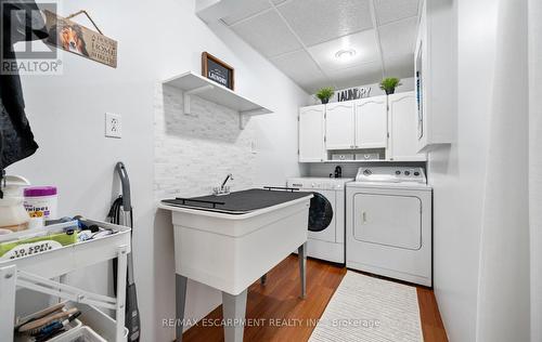 39 Colonial Crescent, Grimsby, ON - Indoor Photo Showing Laundry Room