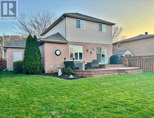 39 Colonial Crescent, Grimsby, ON - Outdoor With Deck Patio Veranda