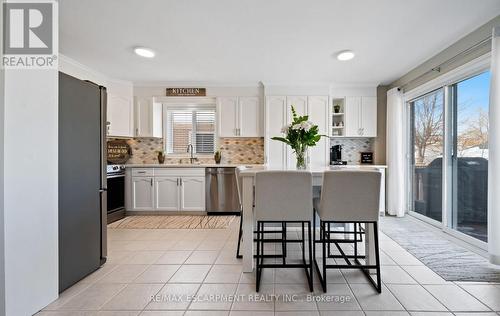 39 Colonial Crescent, Grimsby, ON - Indoor Photo Showing Other Room