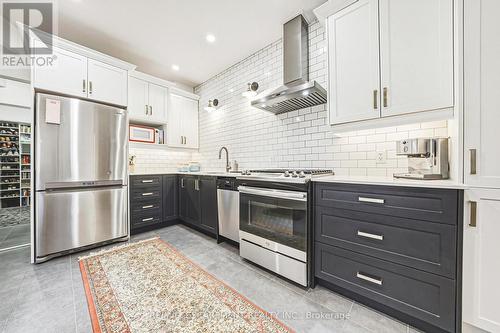 153 Elgin Street, Hamilton, ON - Indoor Photo Showing Kitchen With Upgraded Kitchen