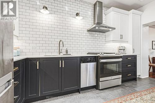 153 Elgin Street, Hamilton, ON - Indoor Photo Showing Kitchen