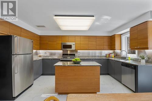 Kitchen - 39 Kennett Drive, Whitby (Lynde Creek), ON - Indoor Photo Showing Kitchen