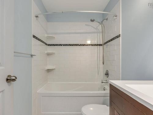 53 Heathside Crescent, Halifax, NS 